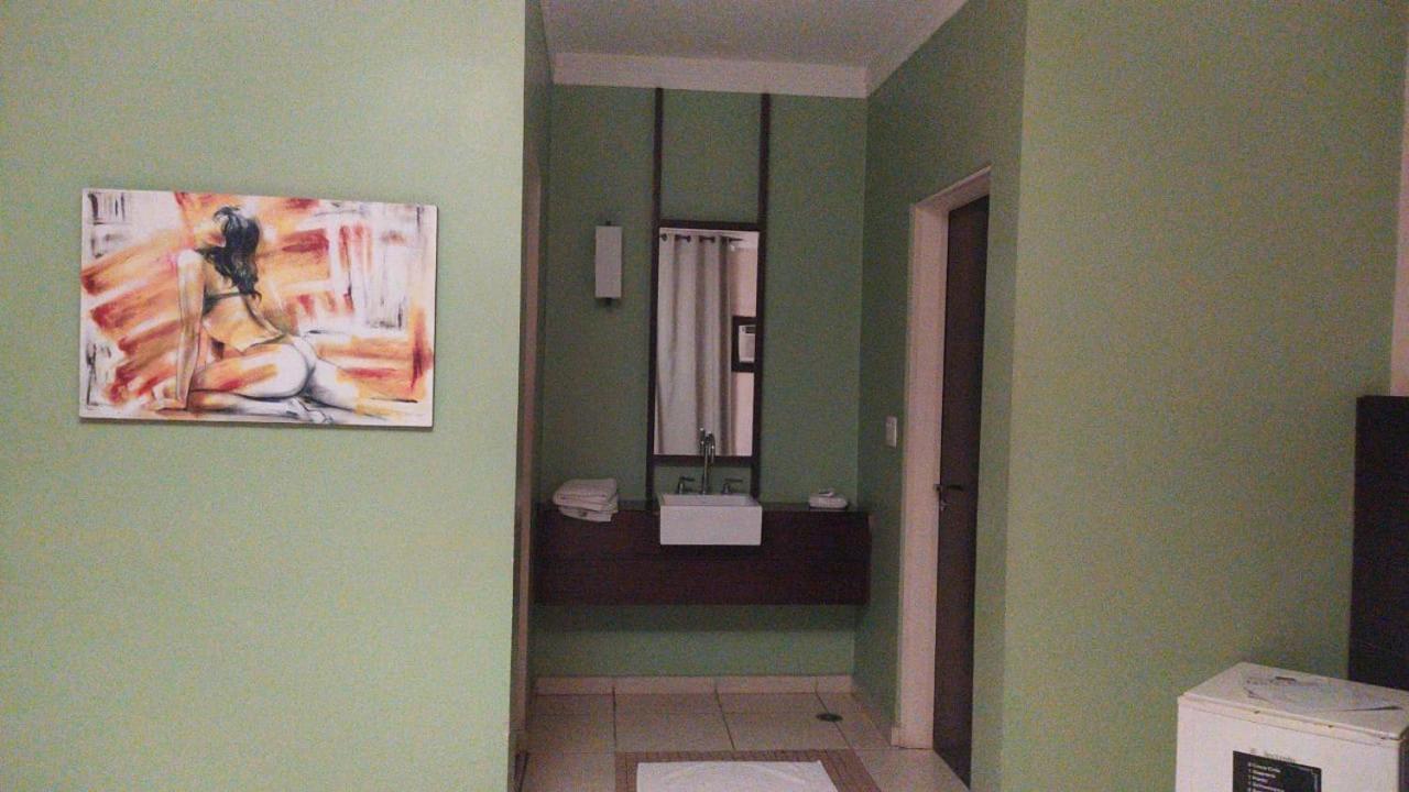 Movie Inn Motel E Hospedagem (Adults Only) Ribeirao Preto Luaran gambar