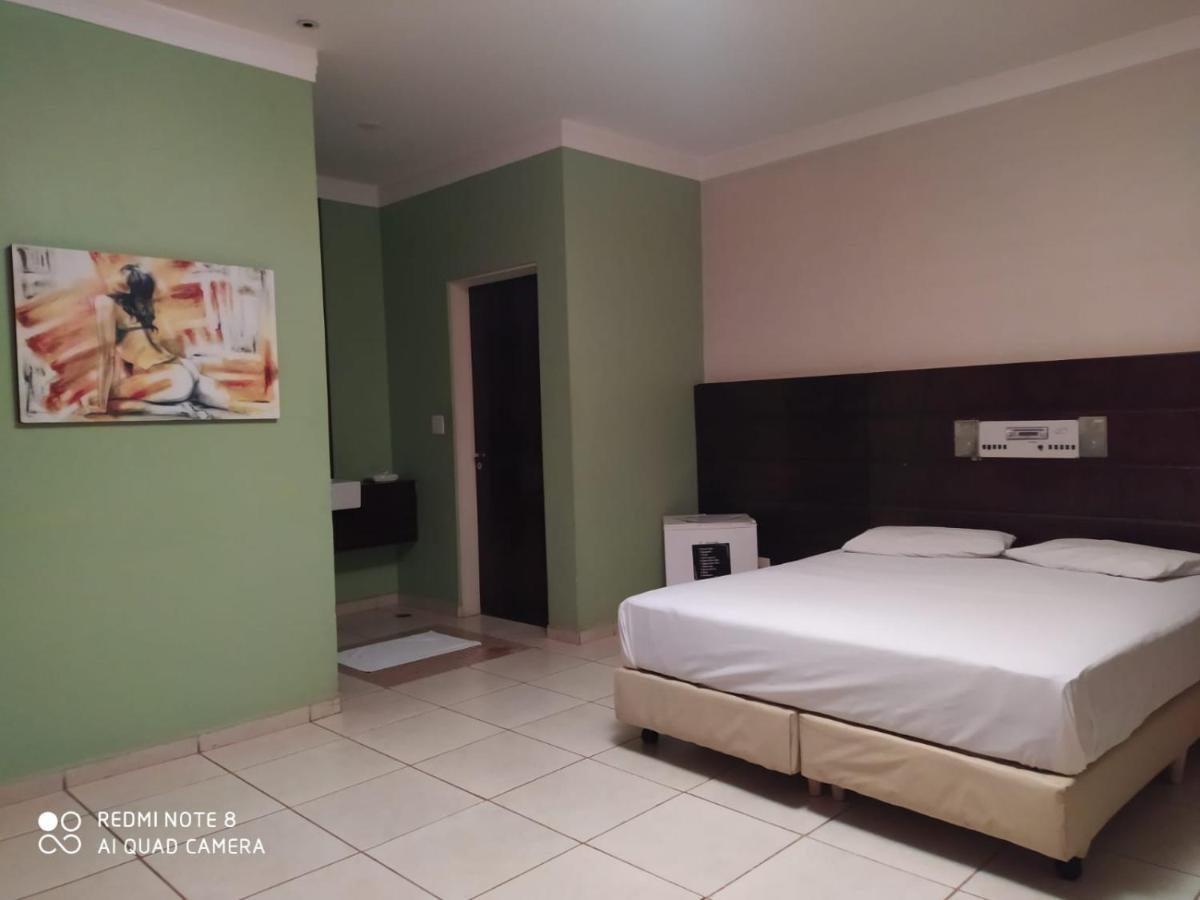 Movie Inn Motel E Hospedagem (Adults Only) Ribeirao Preto Luaran gambar